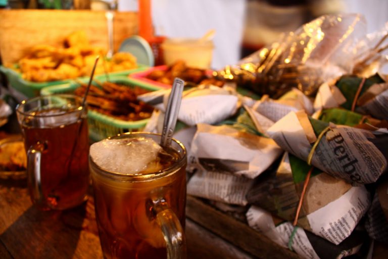 7 Angkringan Di Jogja Yang Asyik Buat Nongkrong Dan Rasanya Nagih