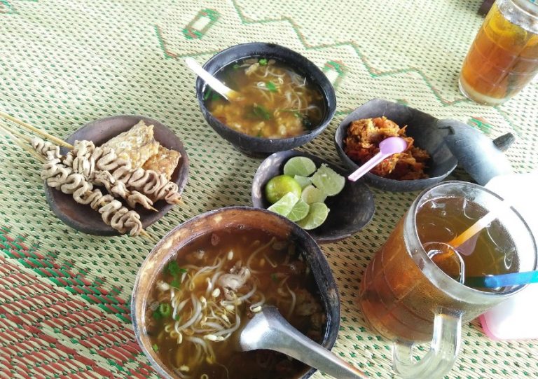 Soto Bathok Mbah Katro