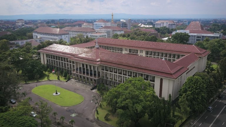10 Rekomendasi Kampus Terbaik Di Jogja, Siap Mengantar Menuju Sukses