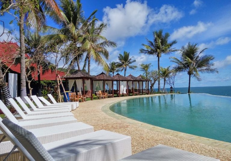 Queen of the South Resort