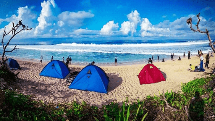 Camping di Pantai Watu Kodok
