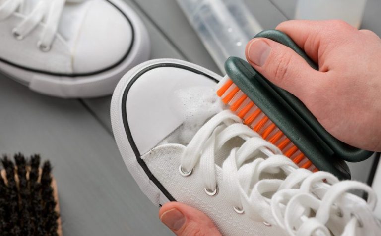 Rekomendasi Jasa Cuci Sepatu di Jogja