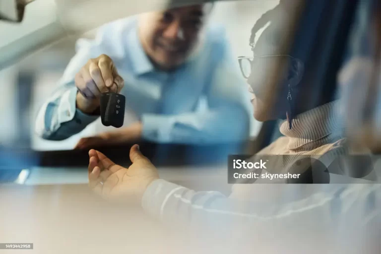 Rekomendasi Sewa Mobil di Jogja yang Aman dan Murah: Cocok untuk Traveller
