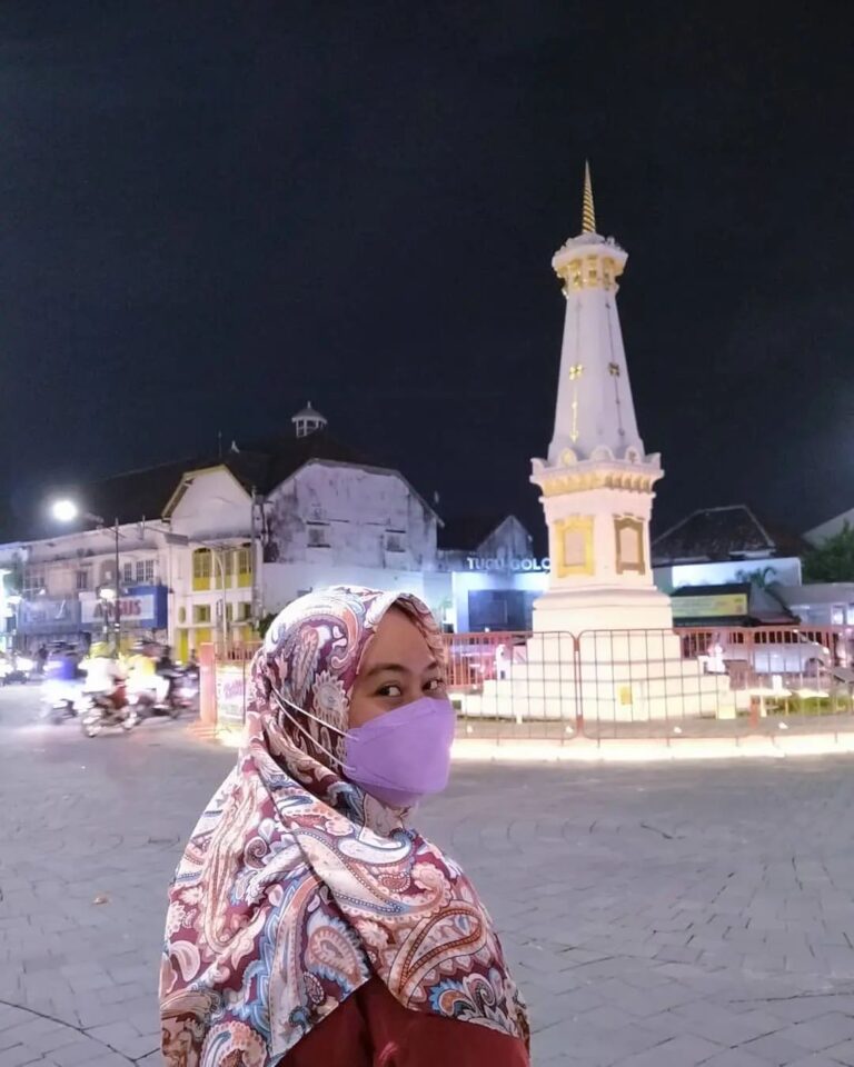 Tugu Jogja, salah satu spot romantis di Jogja. Foto: instagram @tugujogjakarta