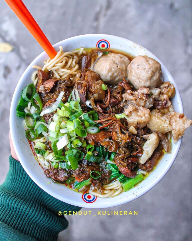 Mie ayam pak Ribut, rekomendasi mie ayam di Jogja. foto: instagram @gendut_kulineran