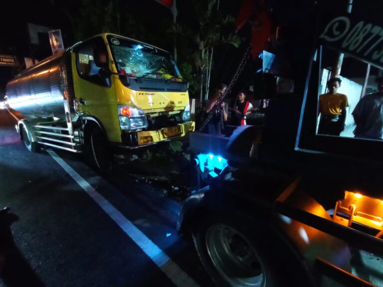 Truk Ngebut Tabrak Motor di Bantul, Pembonceng Tewas