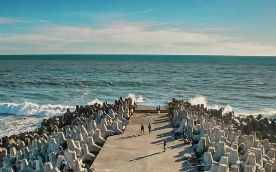 Pantai Glagah Kulon Progo, sumber static.promediateknologi.id