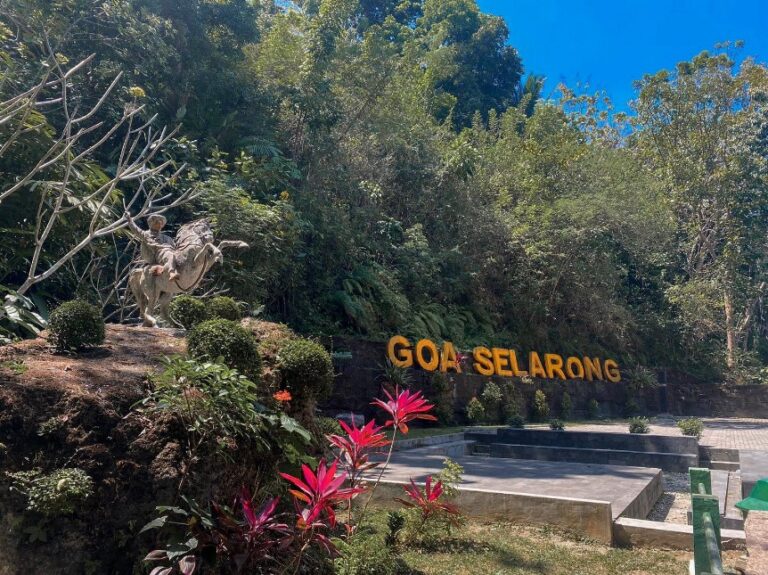 Wisata Sejarah Goa Selarong Jogja, Tempat Persembunyian Pahlawan Perang Diponegoro, Foto pariwisata.bantulkab.go.id