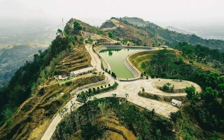 Embung Batara Sriten Gunungkidul Jogja, Foto bob.kemenparekraf.go.id