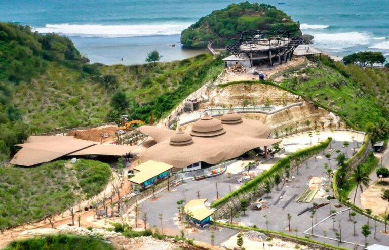 Drini Park Gunungkidul Jogja, Foto Travel Kompas
