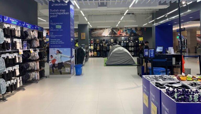 toko alat olahraga decathlon pakuwon mall jogja
