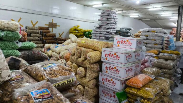 toko Camilan Sukses Ny. Suwartini snack kiloan di jogja camilan murah mahasiswa